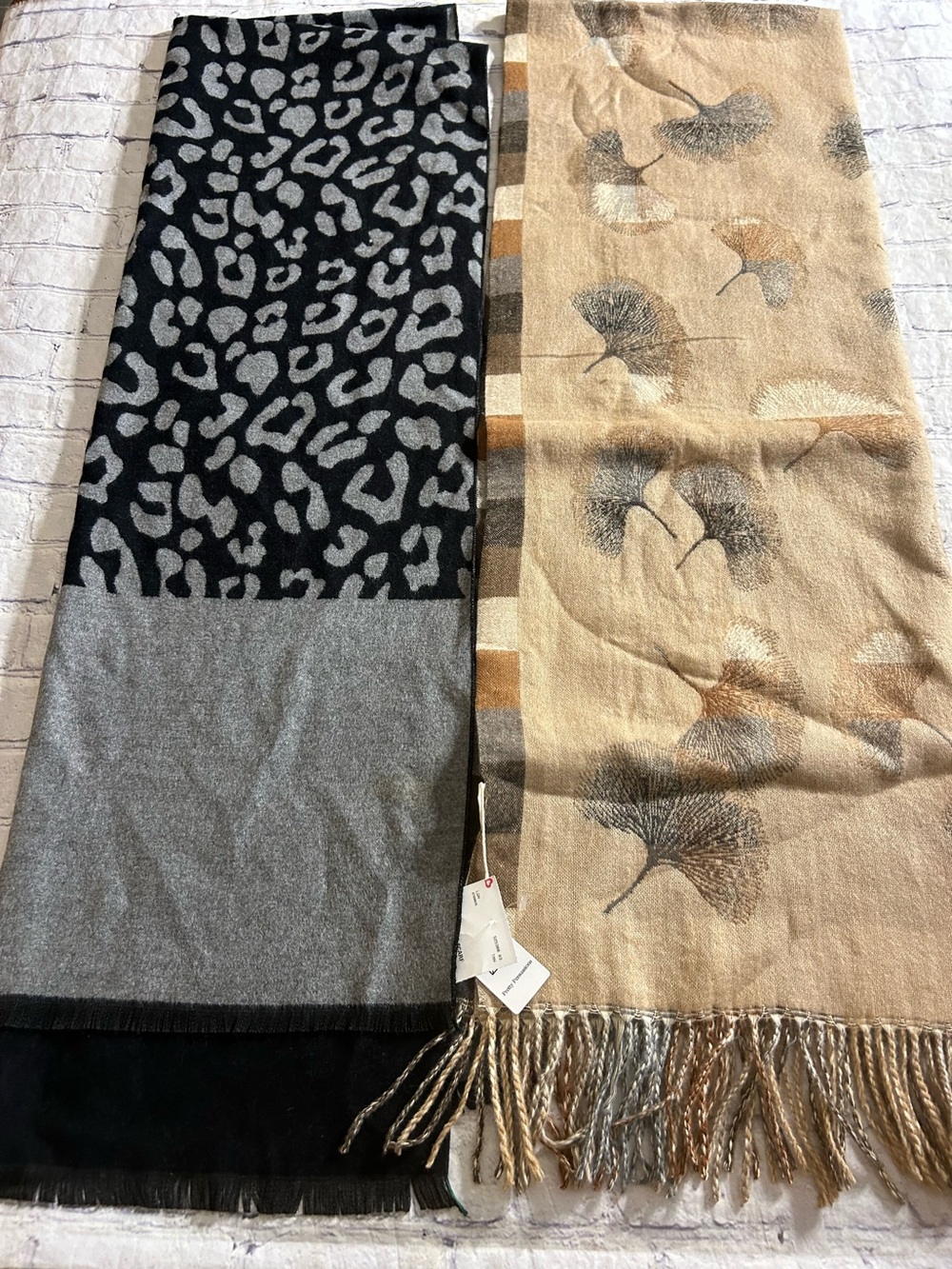 PRETTY PERSUASIONS LOT OF (2) WRAP SCARVES TAN WITH FRINGE & BLACK/GREY  WOMEN’S